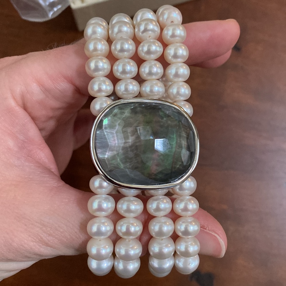 Honora Pearl Bracelet - Picture 2 of 4